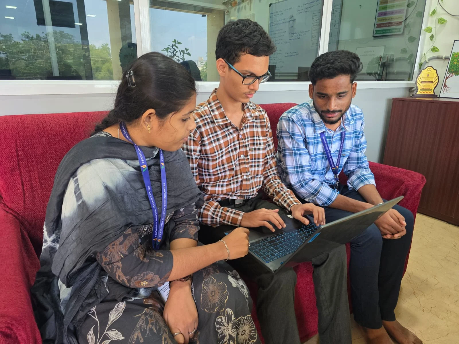 Freshora team members working carefully with shared responsibilities