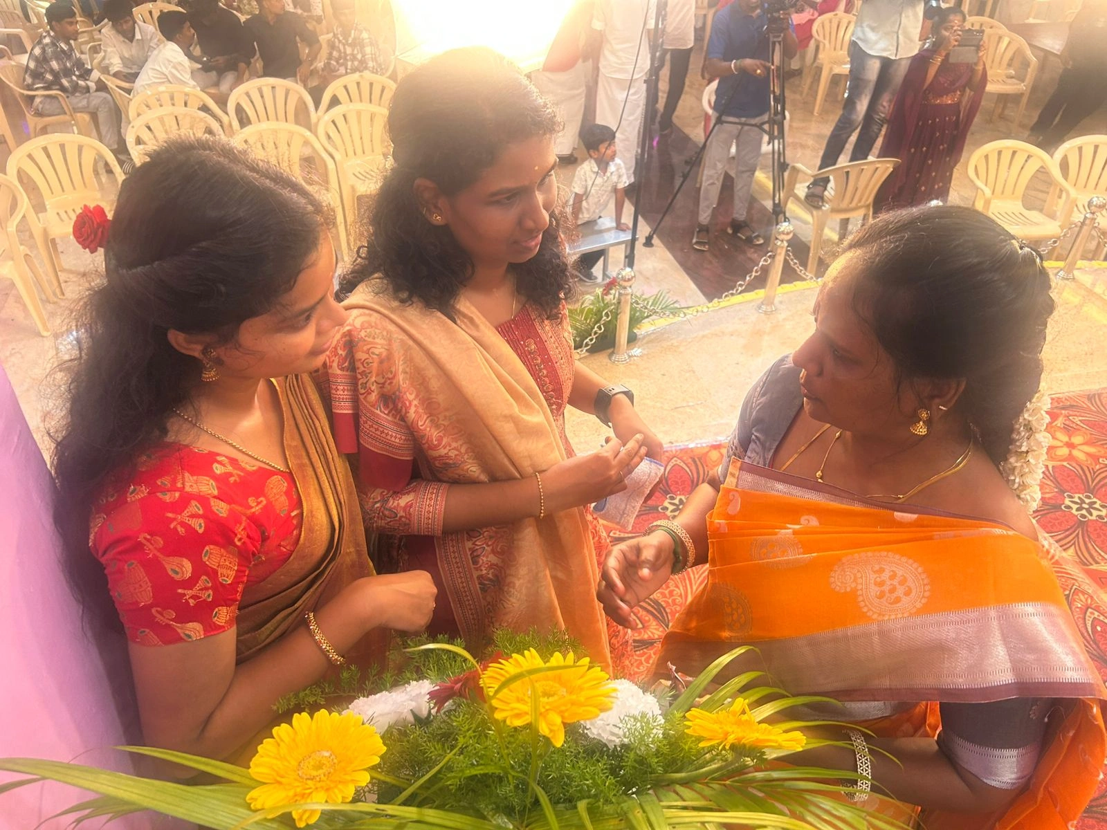 Orange Vibes - Freshora Team