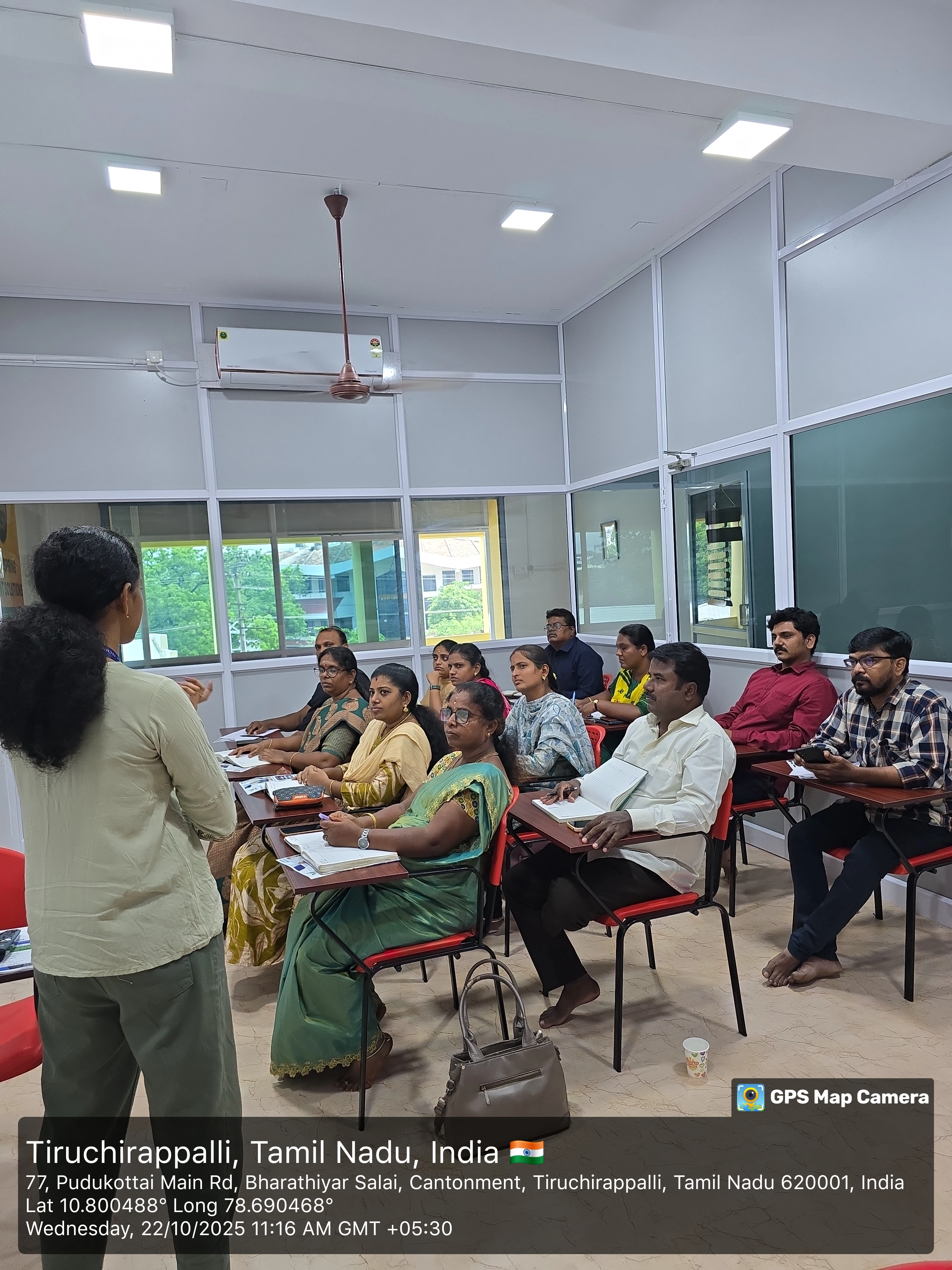 Building Online Presence: SEO for Entrepreneurs led by Branch Manager